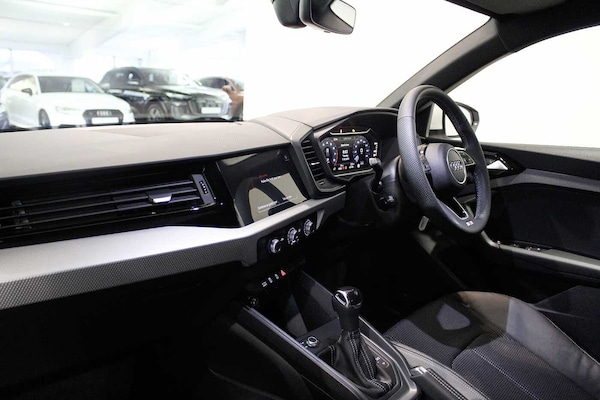 Used Audi A1 2025 for sale - 76216652: Photo 2