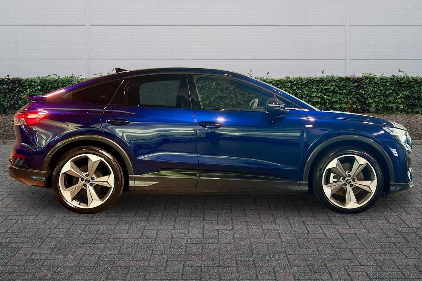 Used Audi Q4 e-tron 2025 for sale - 77512202: Photo 4