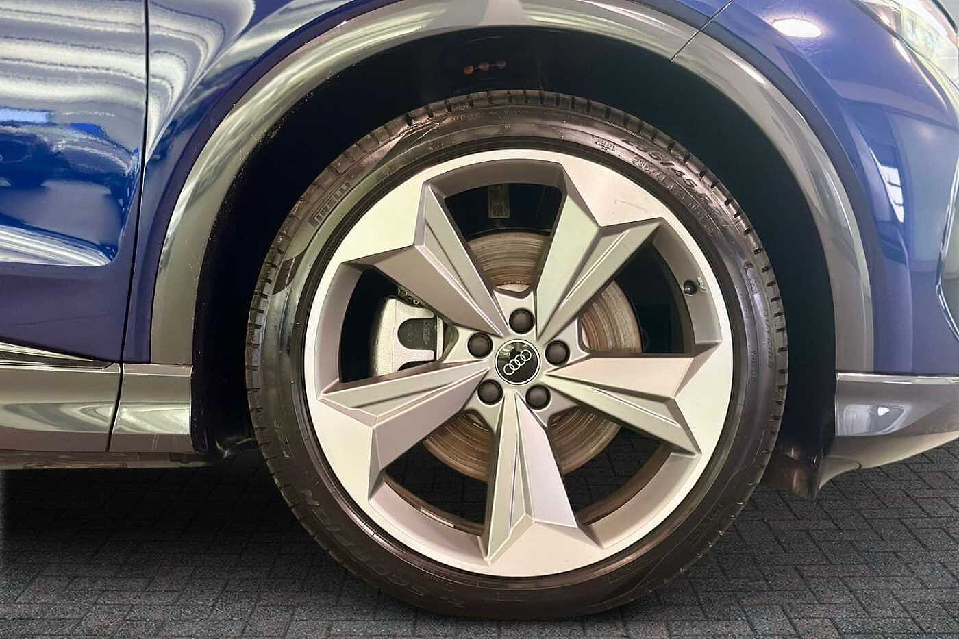 Used Audi Q4 e-tron 2025 for sale - 77512202: Photo 5