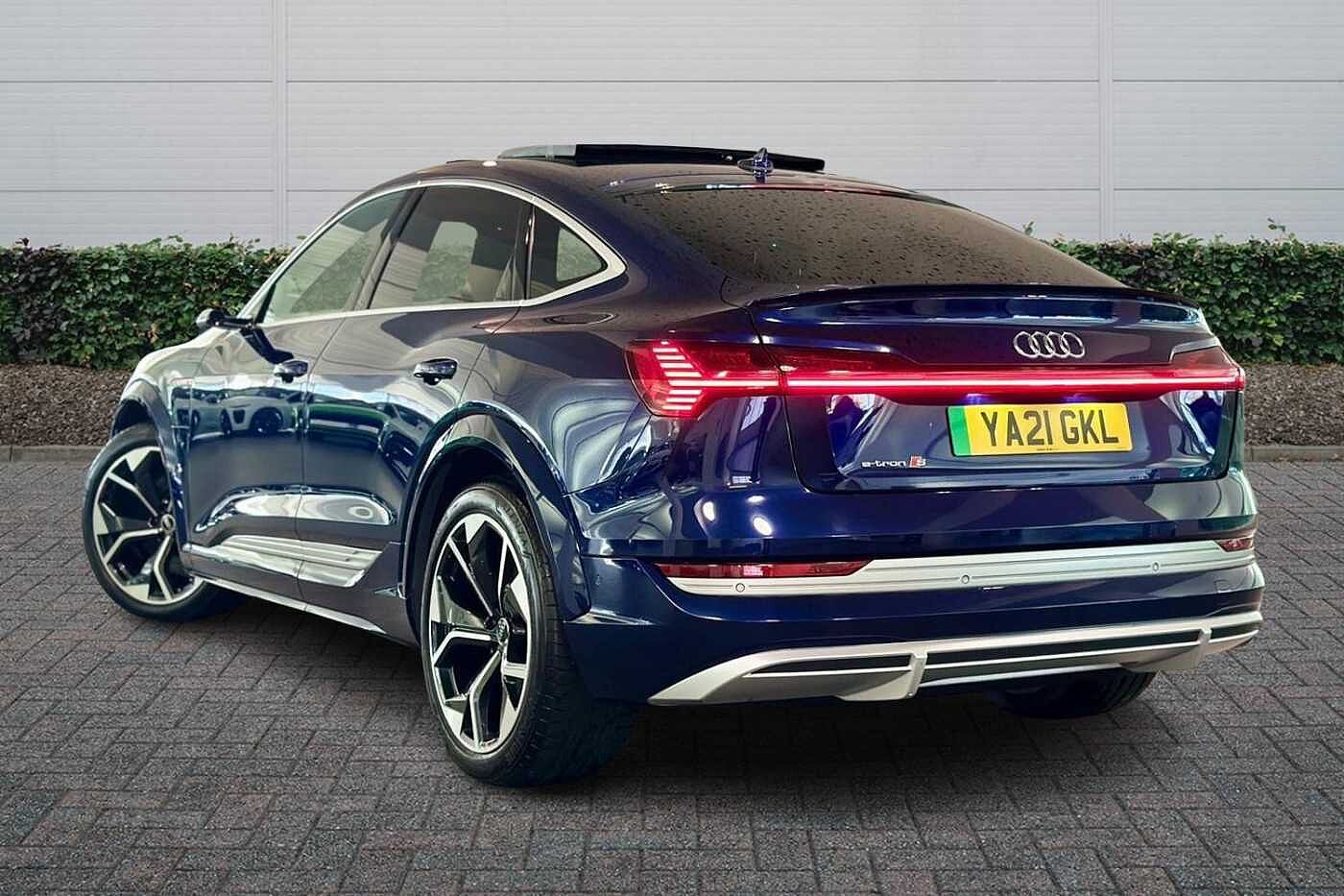 Used Audi e-tron 2021 for sale - 77470383: Photo 3