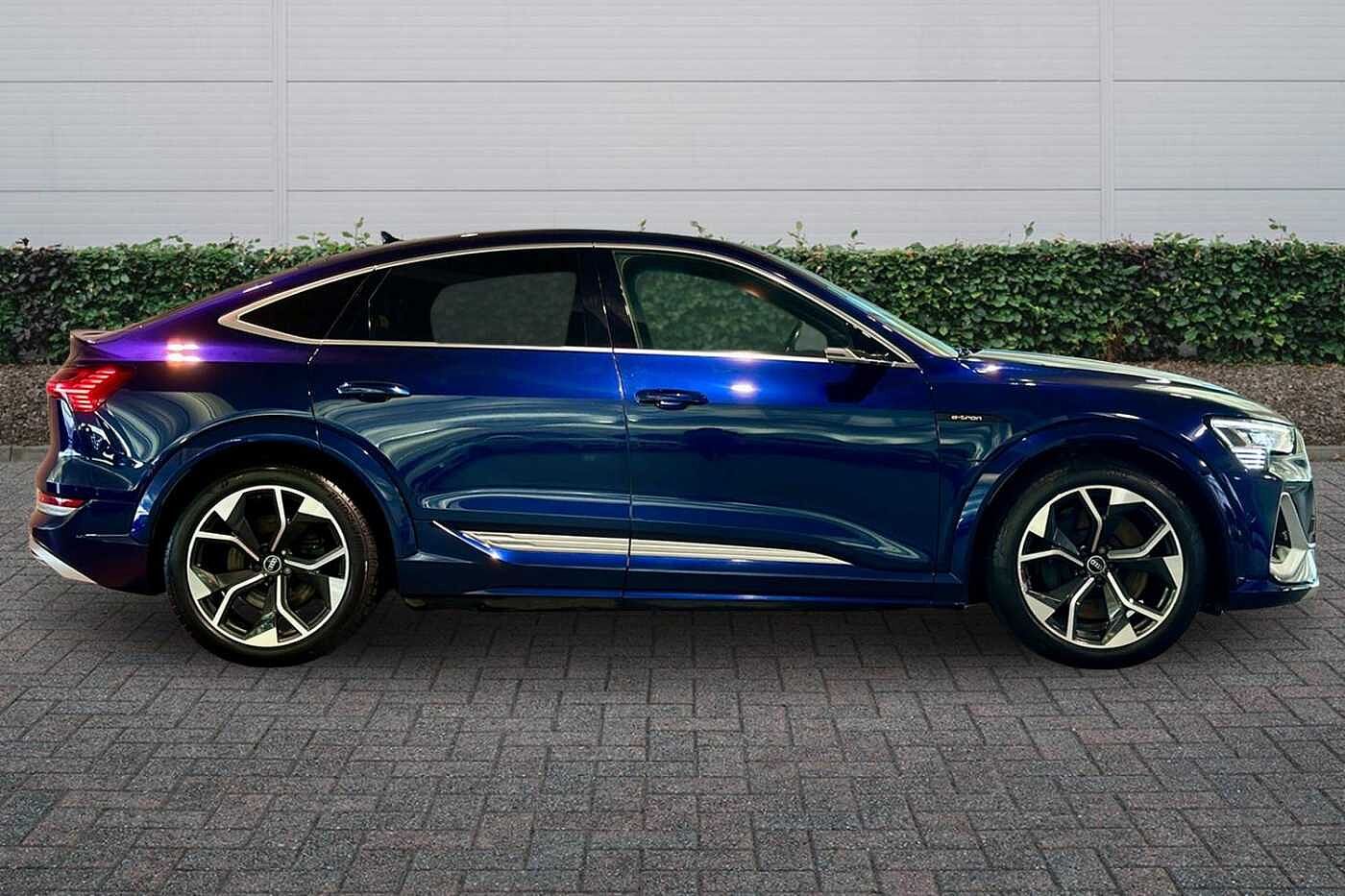 Used Audi e-tron 2021 for sale - 77470383: Photo 4