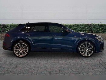 Used Audi Q8 2025 for sale - 77132763: Photo