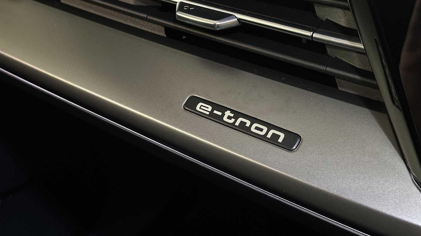 Used Audi Q4 e-tron 2024 for sale - 76338429: Photo 13