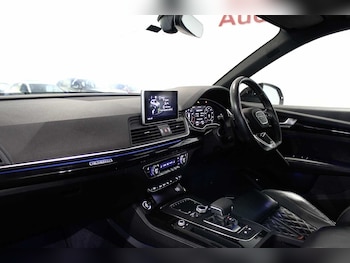 Used Audi Q5 2020 for sale - 76061657: Photo 2