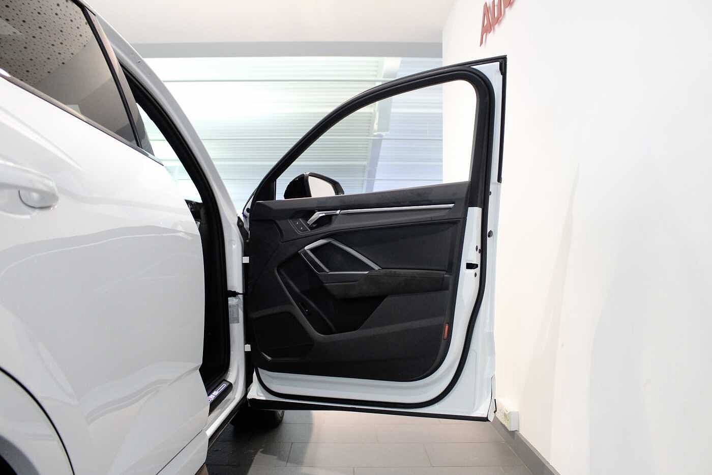 Used Audi RS Q3 2021 for sale - 76168375: Photo 11