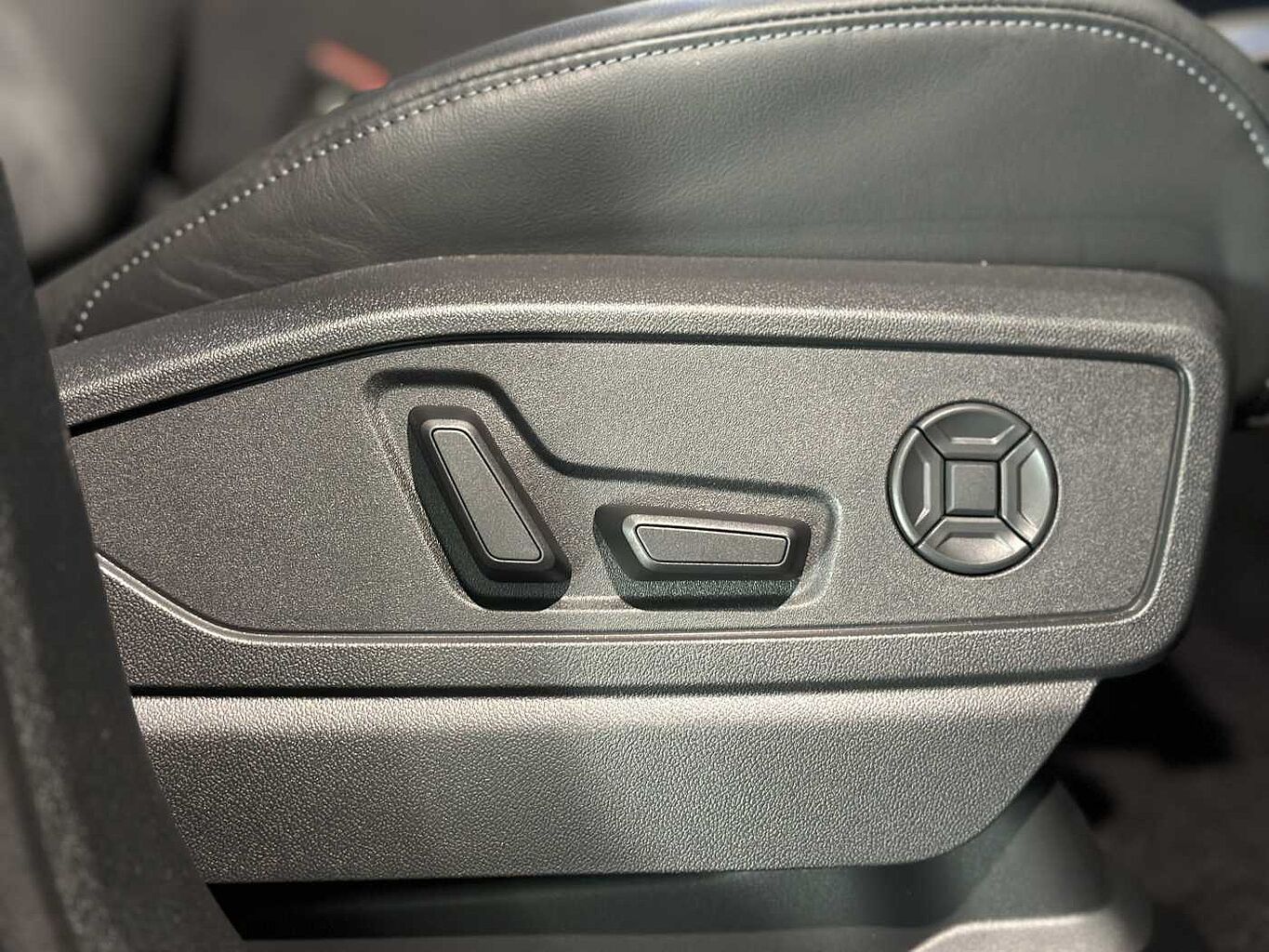 Used Audi Q5 2025 for sale - 76474469: Photo 21