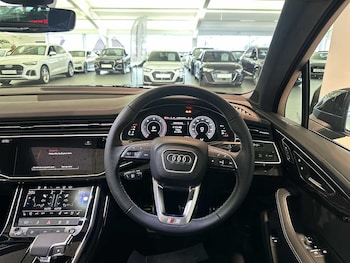 Used Audi Q7 2025 for sale - 77132774: Photo