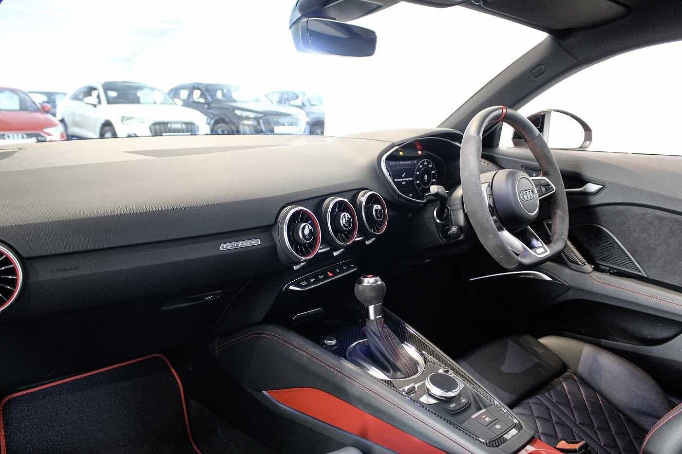 Used Audi TT 2023 for sale - 76033219: Photo 2