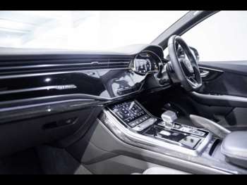Used Audi Q7 2021 for sale - 74778452: Photo