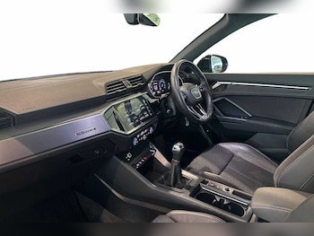 Used Audi Q3 2019 for sale - 78990124: Photo