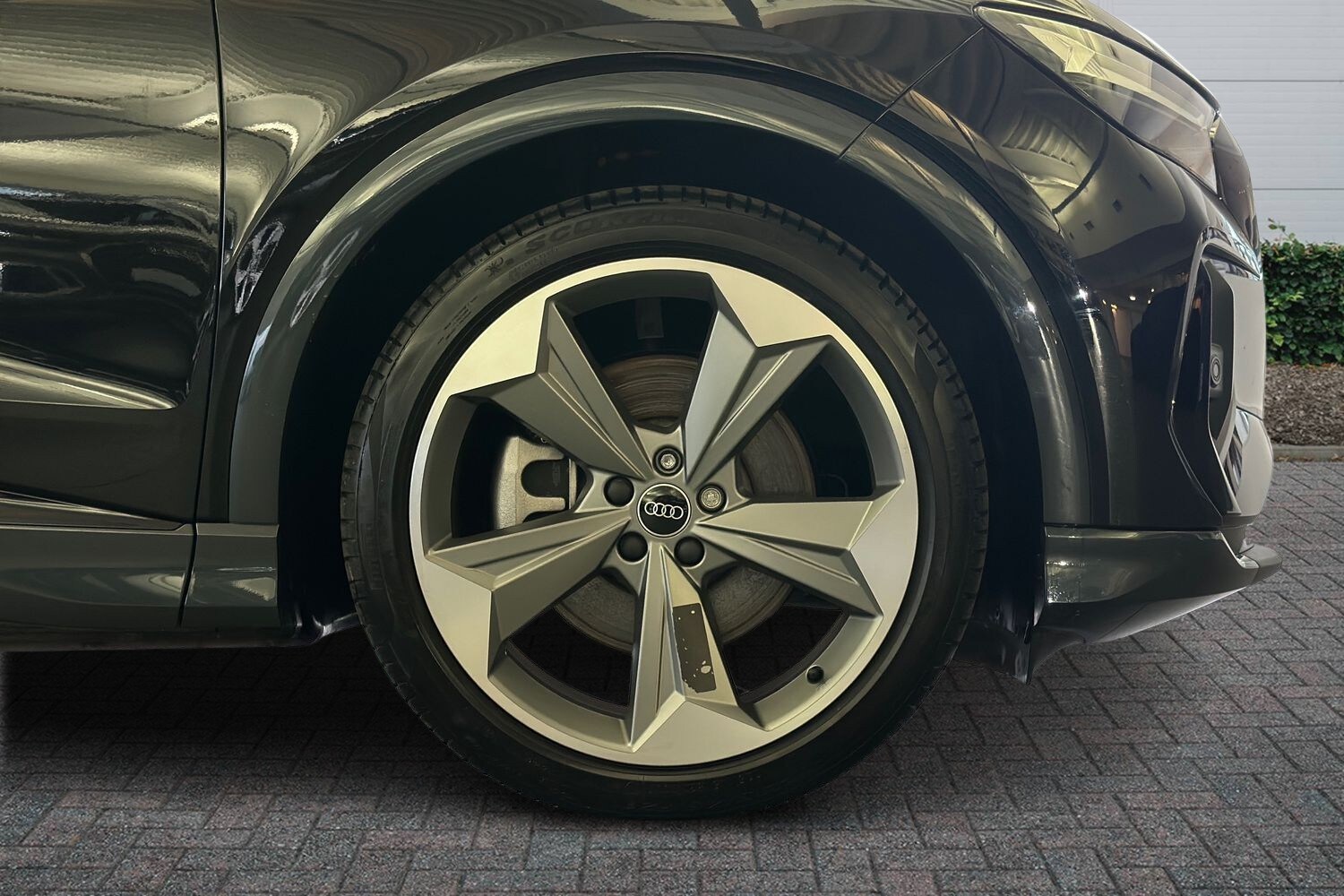 Used Audi Q4 e-tron 2025 for sale - 77512187: Photo 6