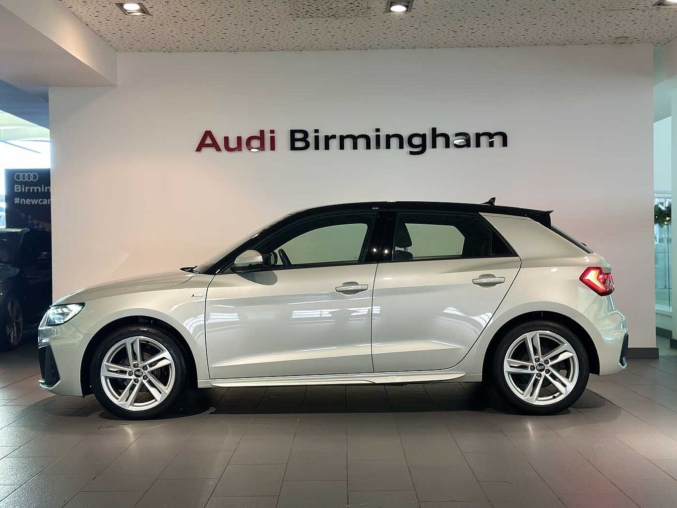 Used Audi A1 2023 for sale - 76800462: Photo 4
