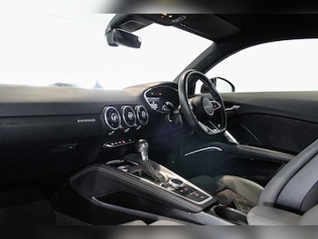 Used Audi TT 2021 for sale - 76033106: Photo 2