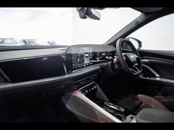 Used Audi Q5 2025 for sale - 74312614: Photo