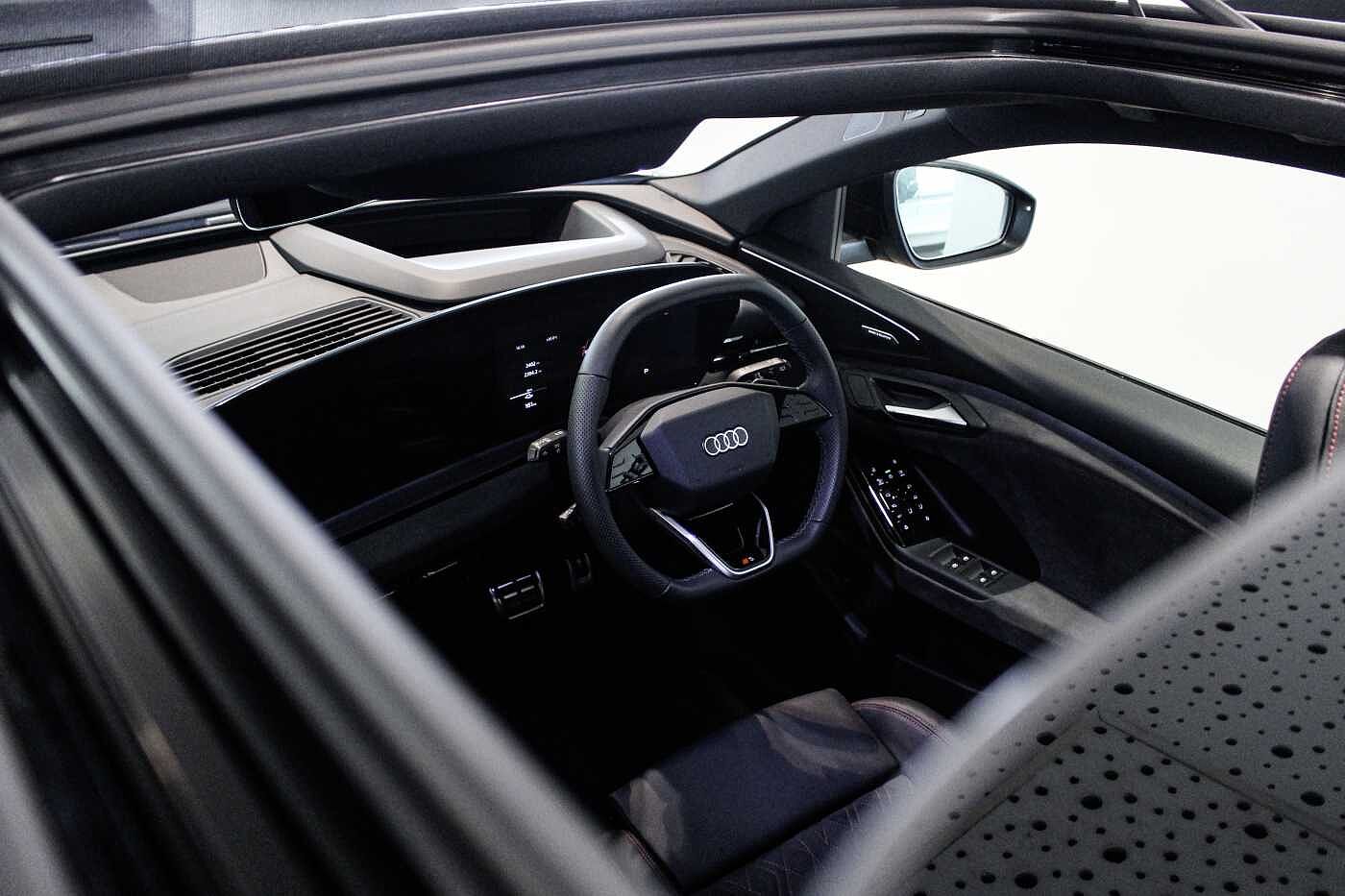 Used Audi Q6 e-tron 2025 for sale - 74373580: Photo 28