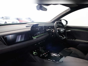 Used Audi Q6 e-tron 2025 for sale - 74373580: Photo