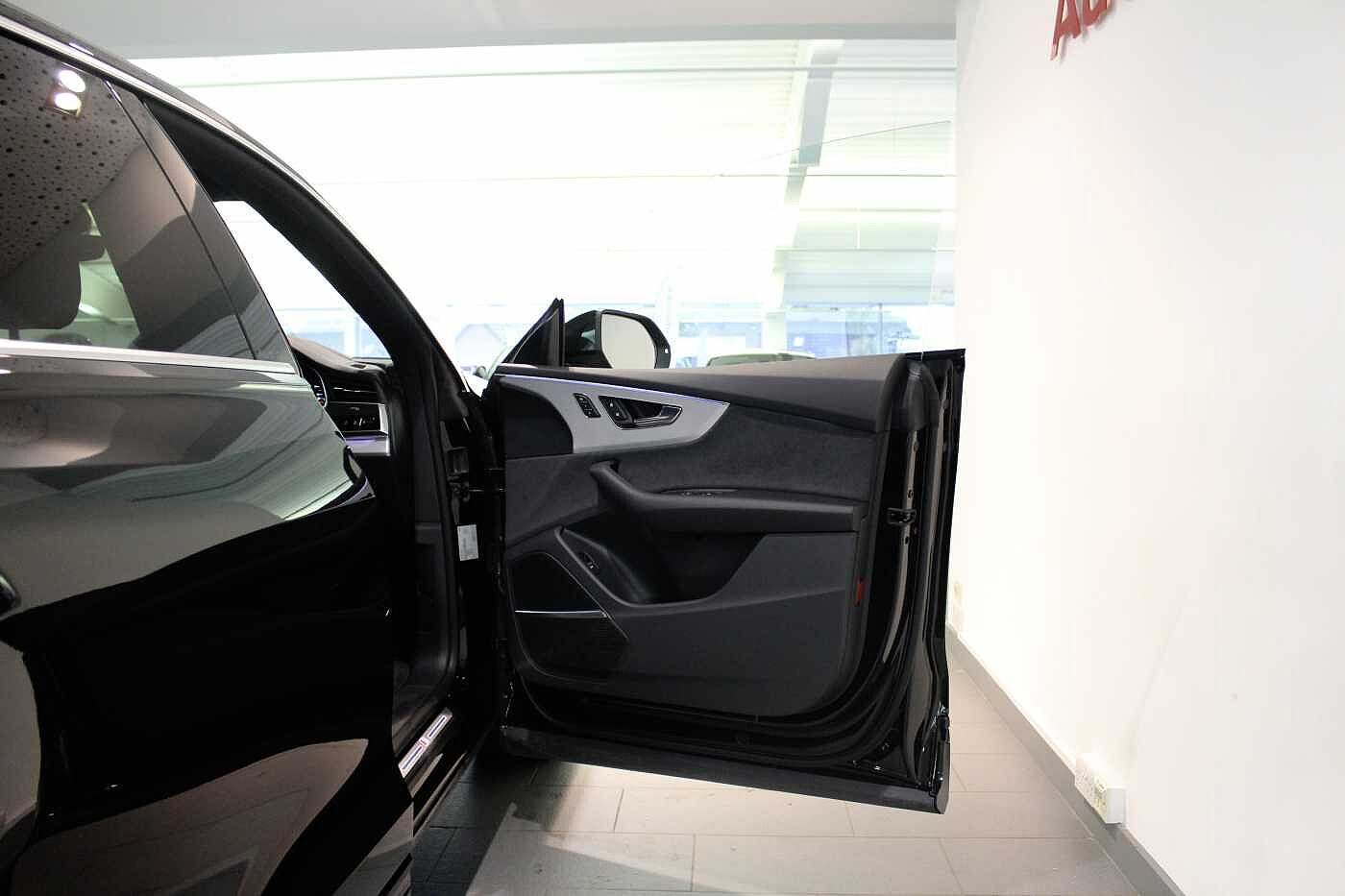 Used Audi Q8 2025 for sale - 76216629: Photo 10