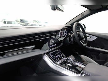 Used Audi Q8 2025 for sale - 76216629: Photo