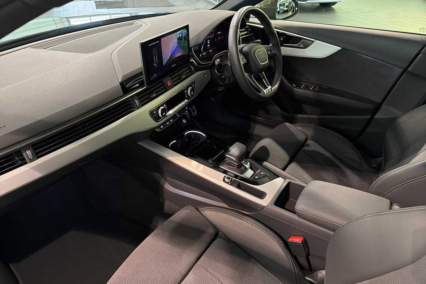 Used Audi A4 Avant 2023 for sale - 76410299: Photo 2