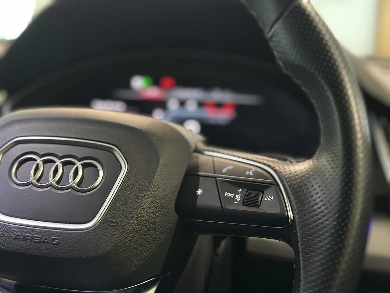 Used Audi Q5 2023 for sale - 77755147: Photo 27