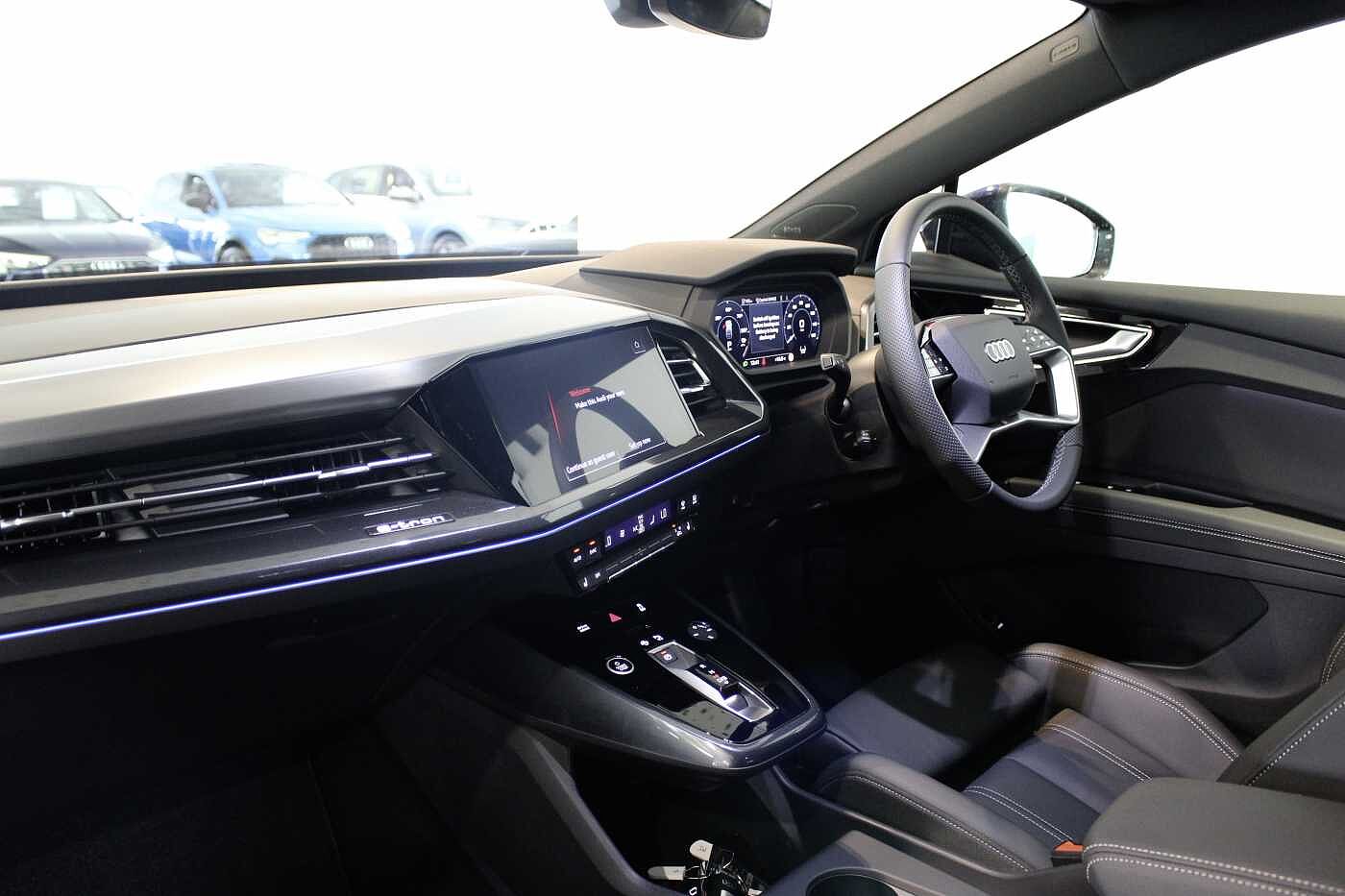 Used Audi Q4 e-tron 2025 for sale - 77046330: Photo 2