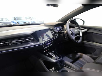 Used Audi Q4 e-tron 2025 for sale - 77046330: Photo