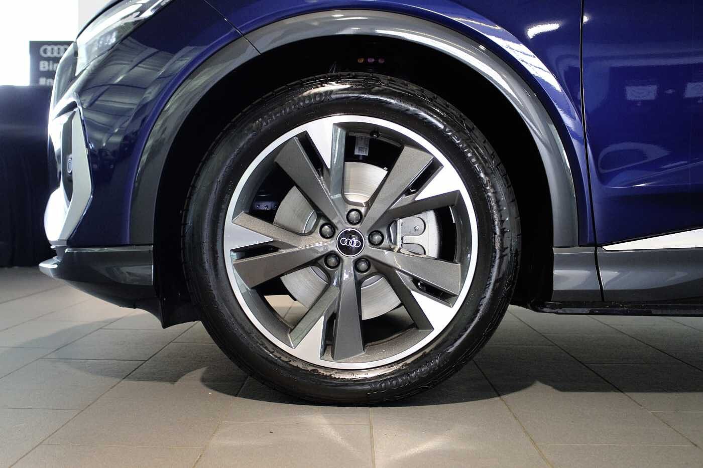 Used Audi Q4 e-tron 2025 for sale - 77046330: Photo 5