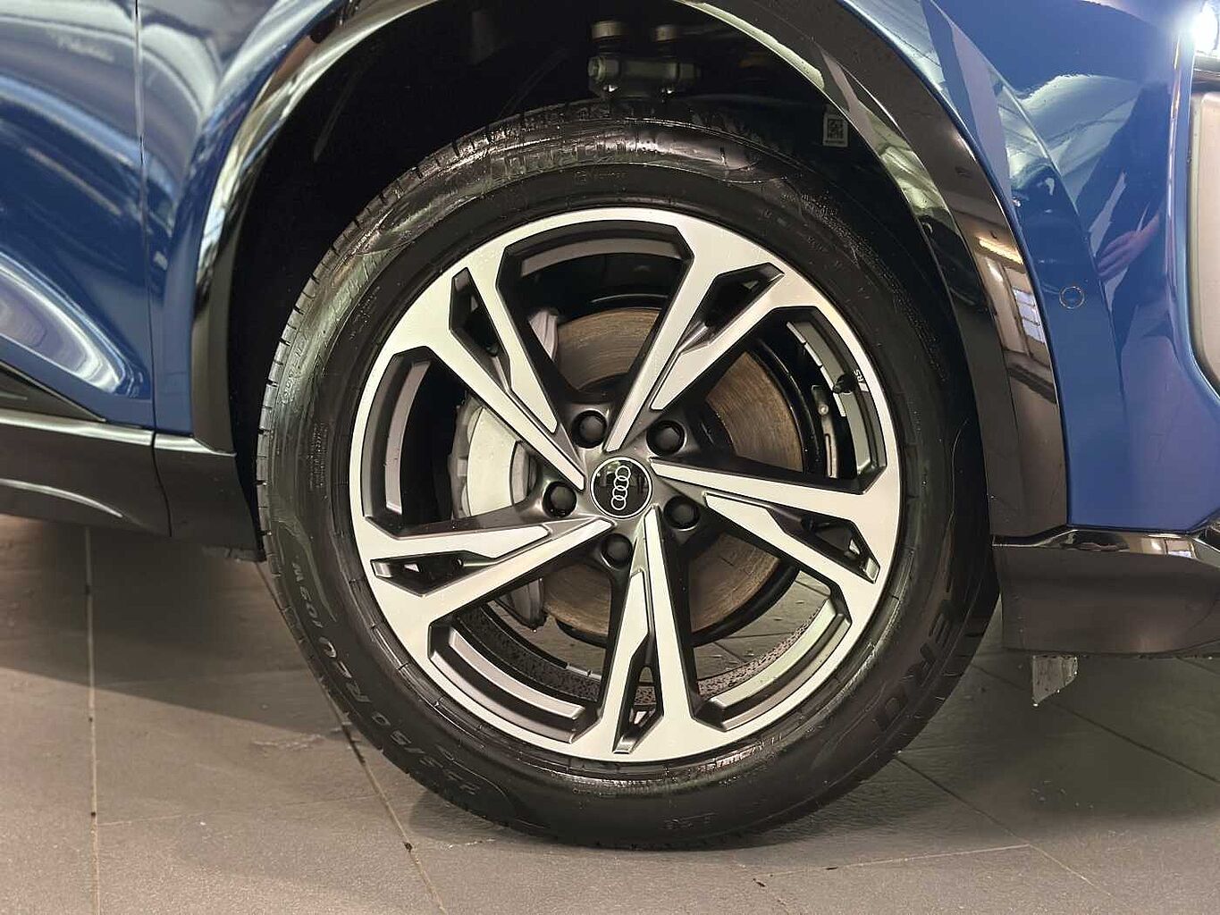 Used Audi Q6 e-tron 2025 for sale - 76800613: Photo 5