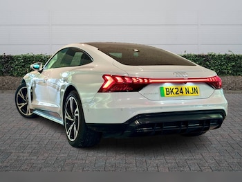 Used Audi e-tron 2024 for sale - 77470392: Photo