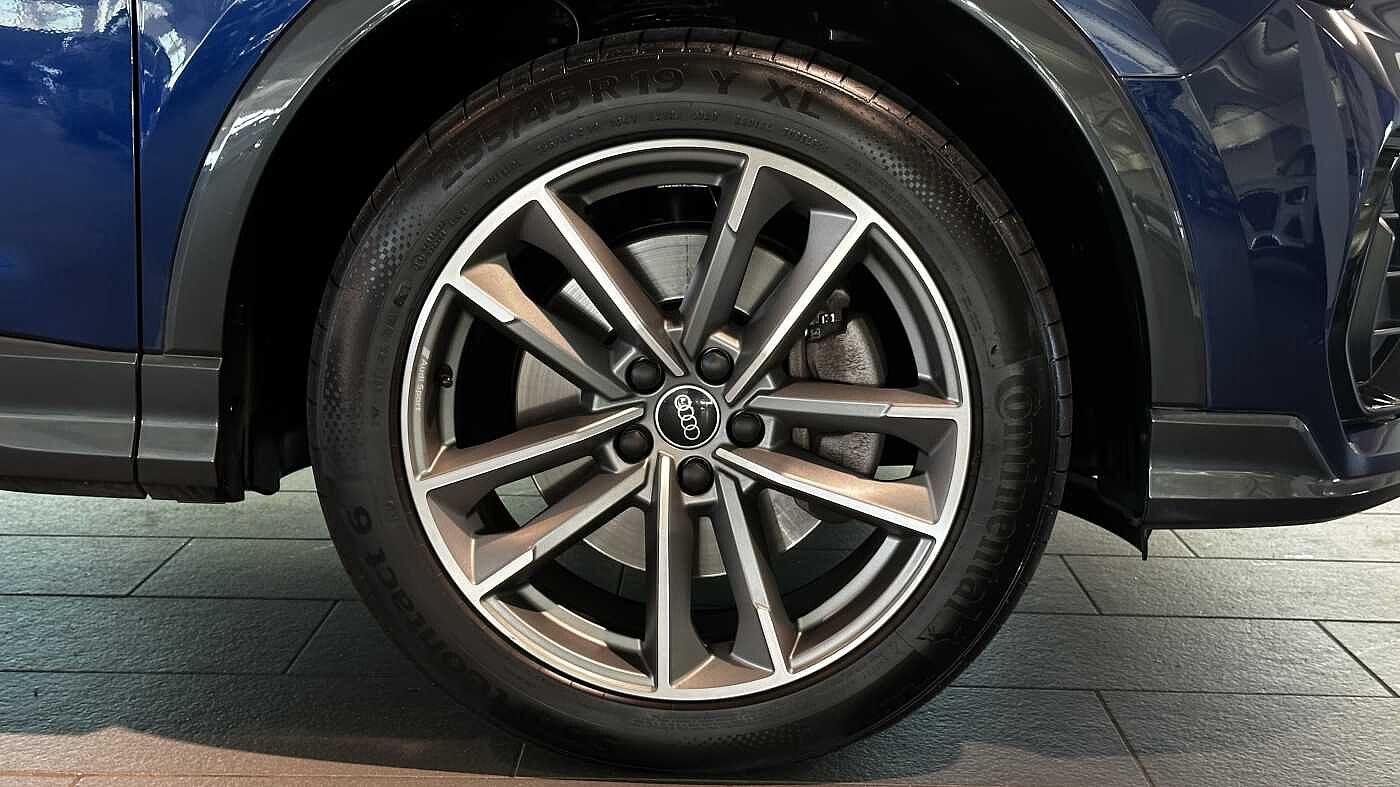 Used Audi Q3 2023 for sale - 76563219: Photo 5