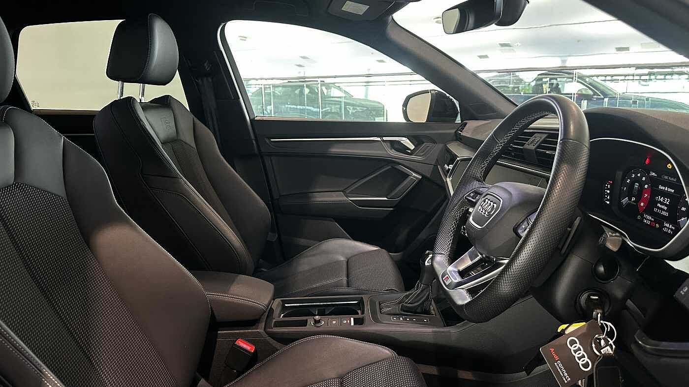 Used Audi Q3 2023 for sale - 76563219: Photo 9