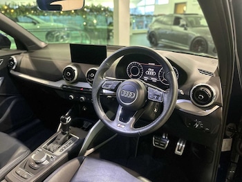 Used Audi Q2 2022 for sale - 77013374: Photo