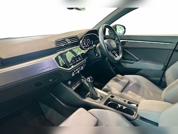 Used Audi Q3 2022 for sale - 78977638: Photo
