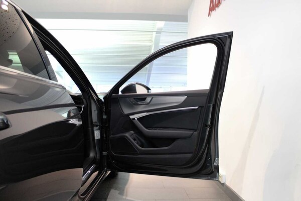 Used Audi A6 Saloon 2023 for sale - 76168367: Photo 10