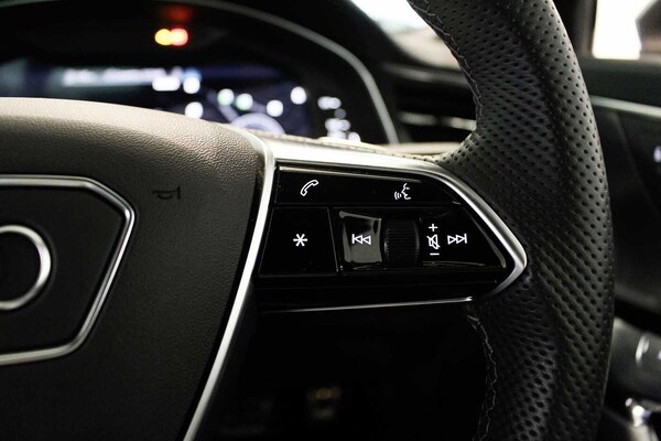Used Audi A6 Saloon 2023 for sale - 76168367: Photo 16