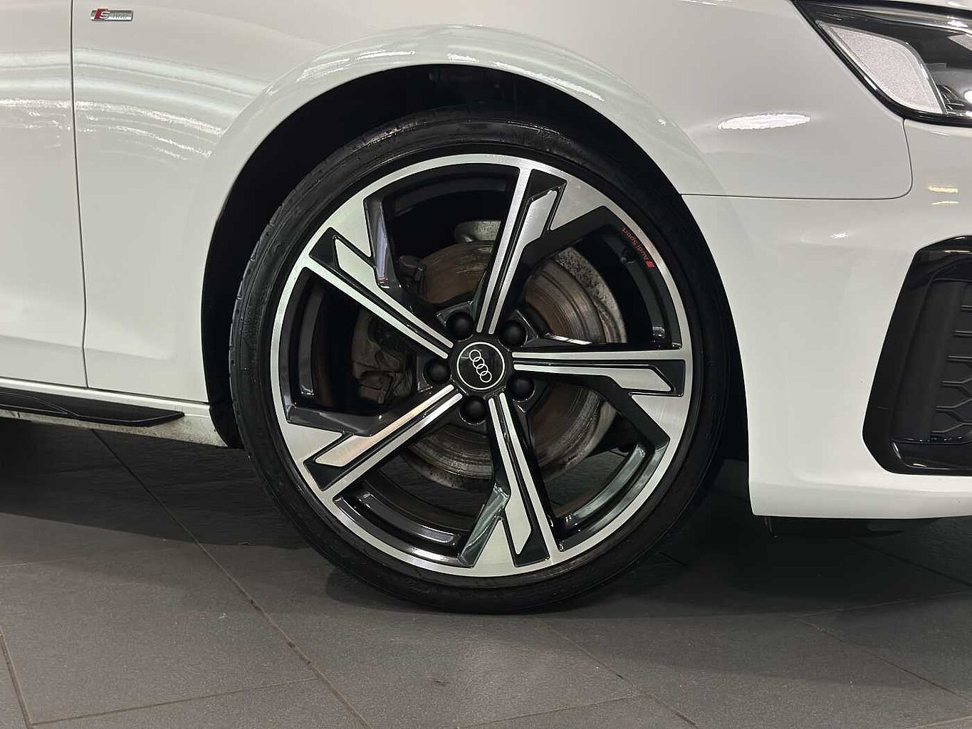 Used Audi A4 2022 for sale - 76800365: Photo 5