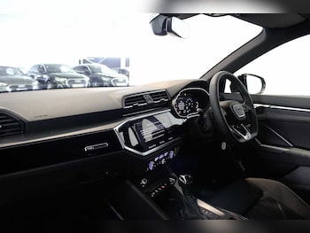 Used Audi Q3 2025 for sale - 75494974: Photo
