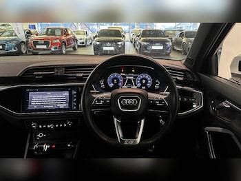 Used Audi Q3 2019 for sale - 76410246: Photo
