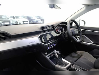 Used Audi Q3 2025 for sale - 75842507: Photo