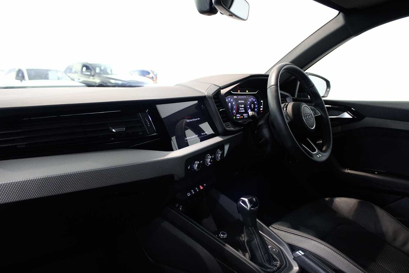 Used Audi A1 2023 for sale - 76139636: Photo 2