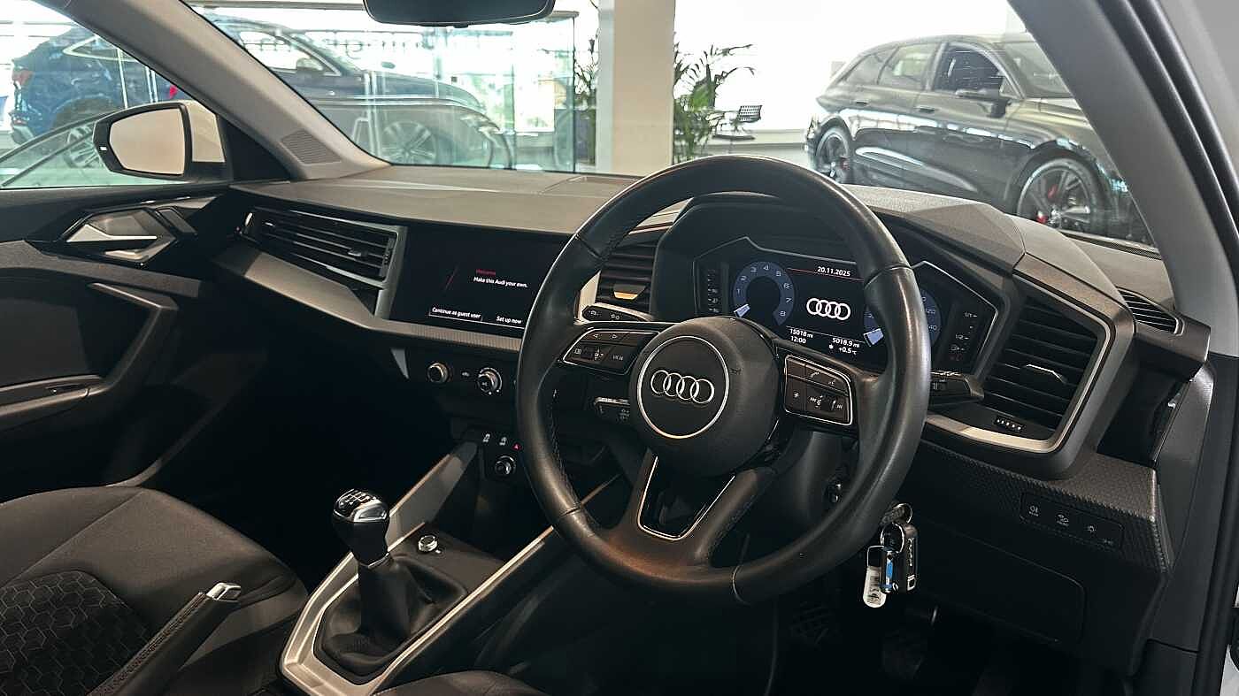 Used Audi A1 2023 for sale - 76647369: Photo 2