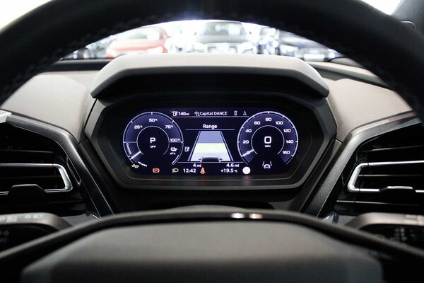 Used Audi Q4 e-tron 2025 for sale - 75052450: Photo 14