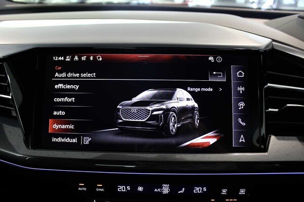 Used Audi Q4 e-tron 2025 for sale - 75052450: Photo 23