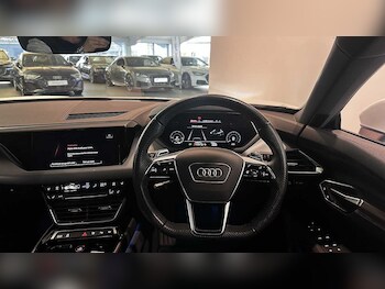 Used Audi e-tron 2022 for sale - 76044036: Photo