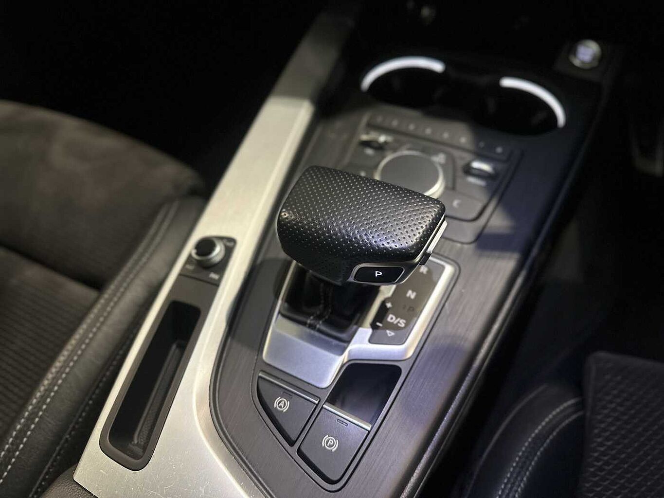 Used Audi A5 2018 for sale - 77013630: Photo 8