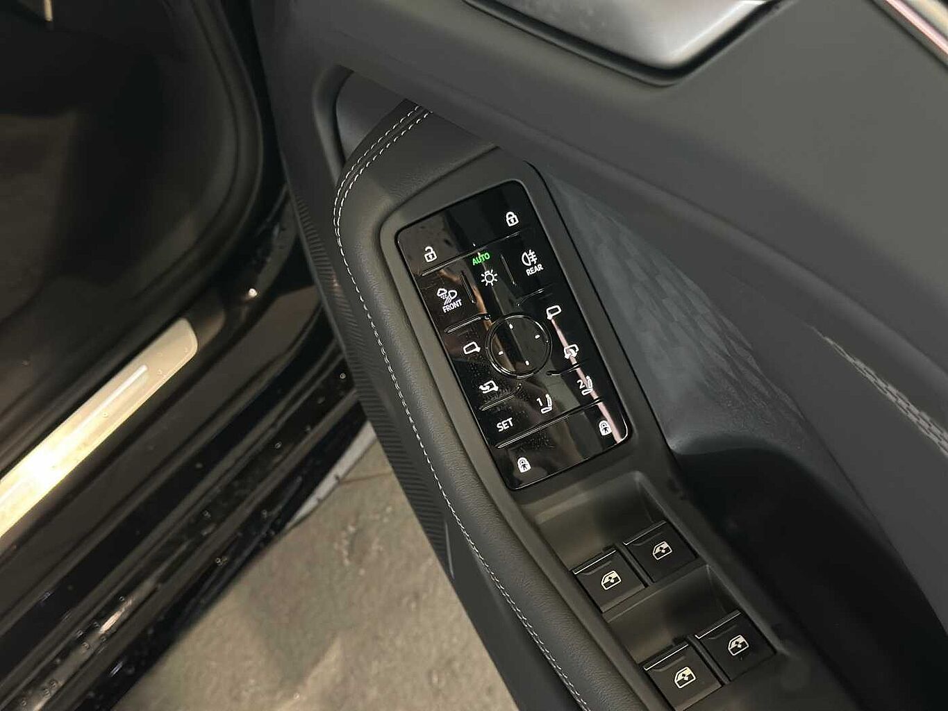 Used Audi A6 Saloon 2025 for sale - 77132740: Photo 10