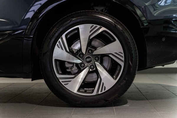 Used Audi Q6 e-tron 2025 for sale - 73602187: Photo 5