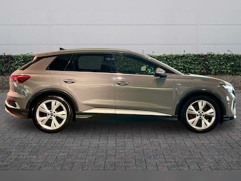 Used Audi Q4 e-tron 2023 for sale - 78990137: Photo