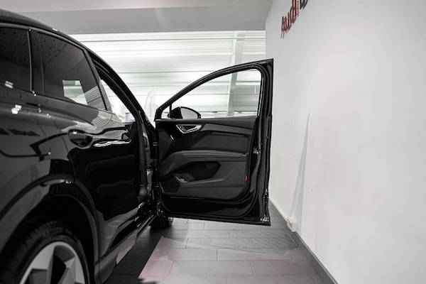 Used Audi Q4 e-tron 2024 for sale - 73330073: Photo 11
