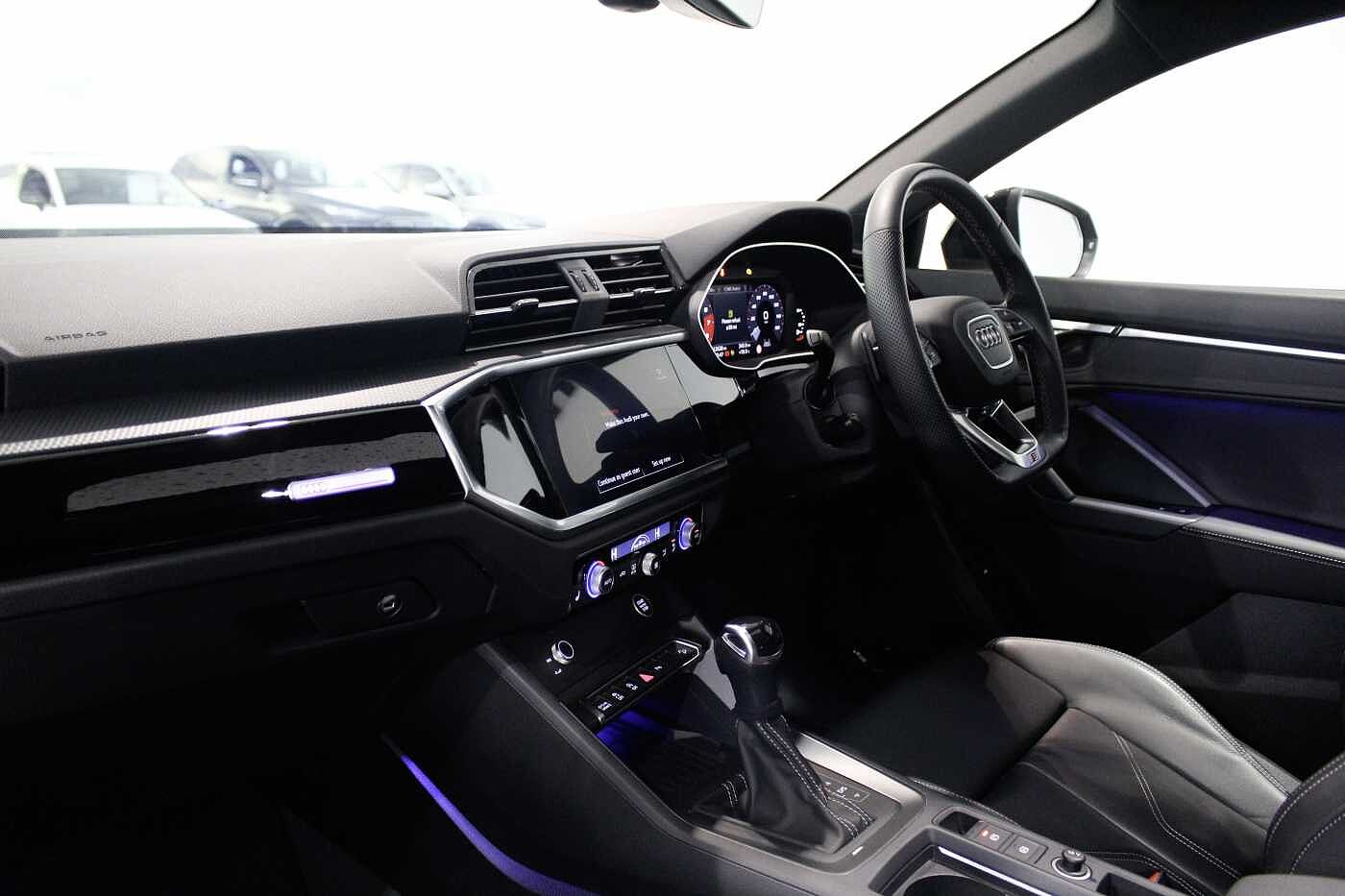Used Audi Q3 2023 for sale - 76139667: Photo 2